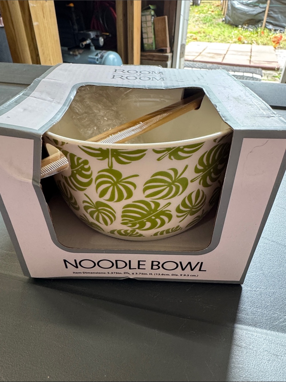 Green Leaf Pattern Ceramic Noodle Bowl